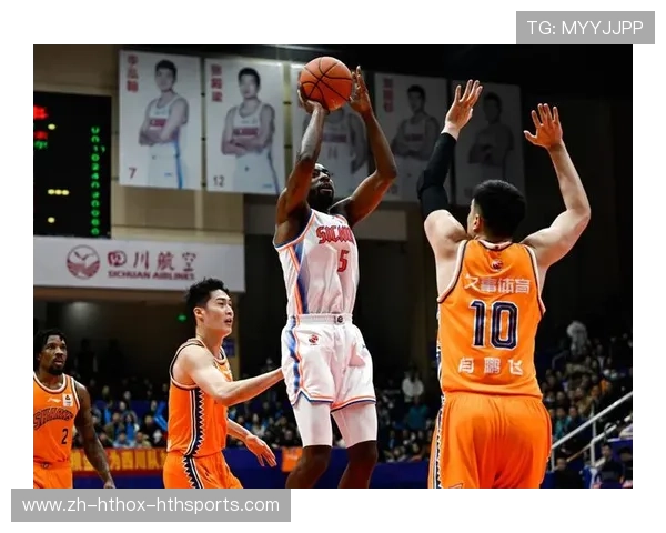 CBA对四川足球：四川篮球队与地方足球队的竞技碰撞